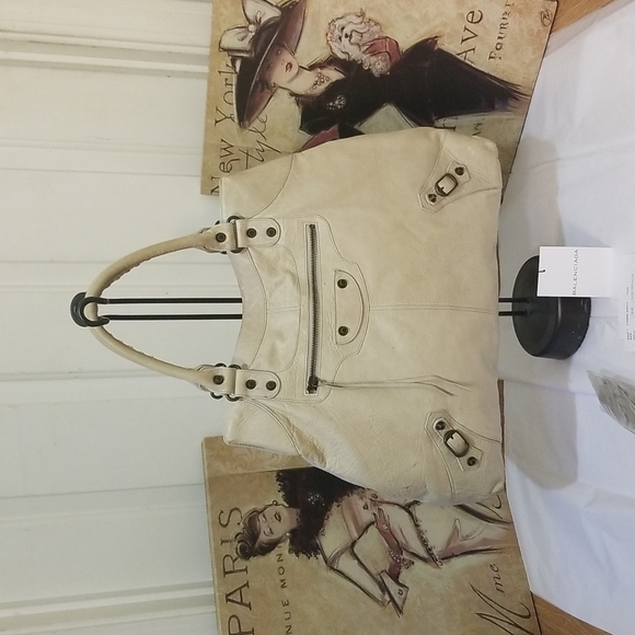 Balenciaga Handbags - Balenciaga bag